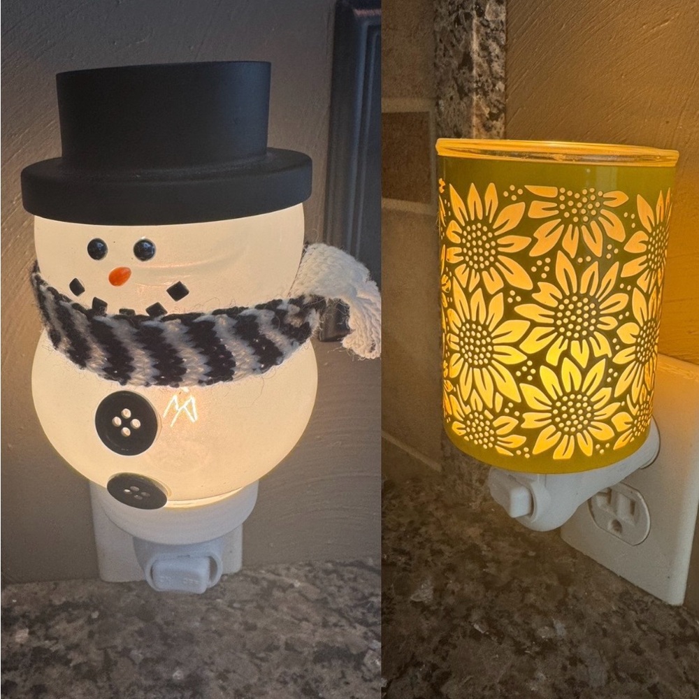 2 Mini Plug-in Scentsy Warmers, Snowman and Sunflower